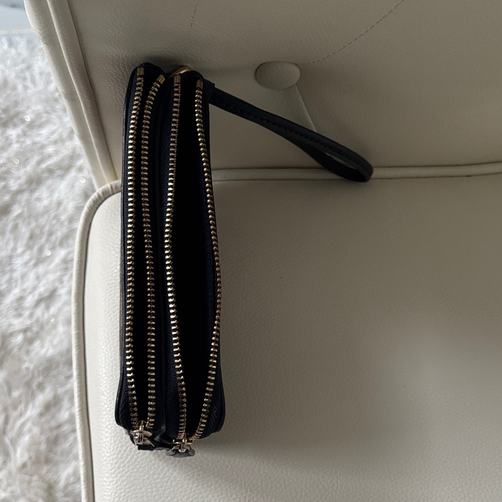 Coach Monogram Double Zipper Wristlet Brown Wristlet ( LIke New Without Tags) - Picture 6 of 15